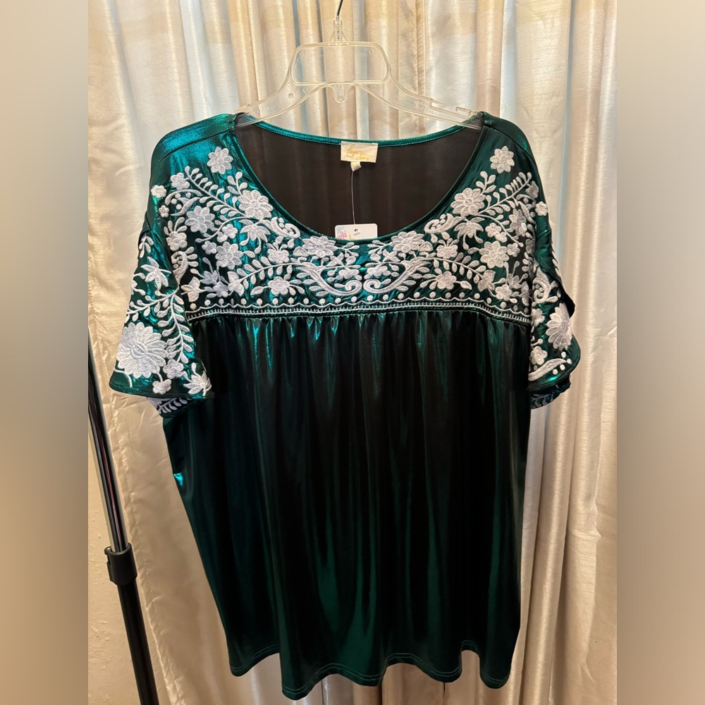 LAYERZ Demi top in green 2X